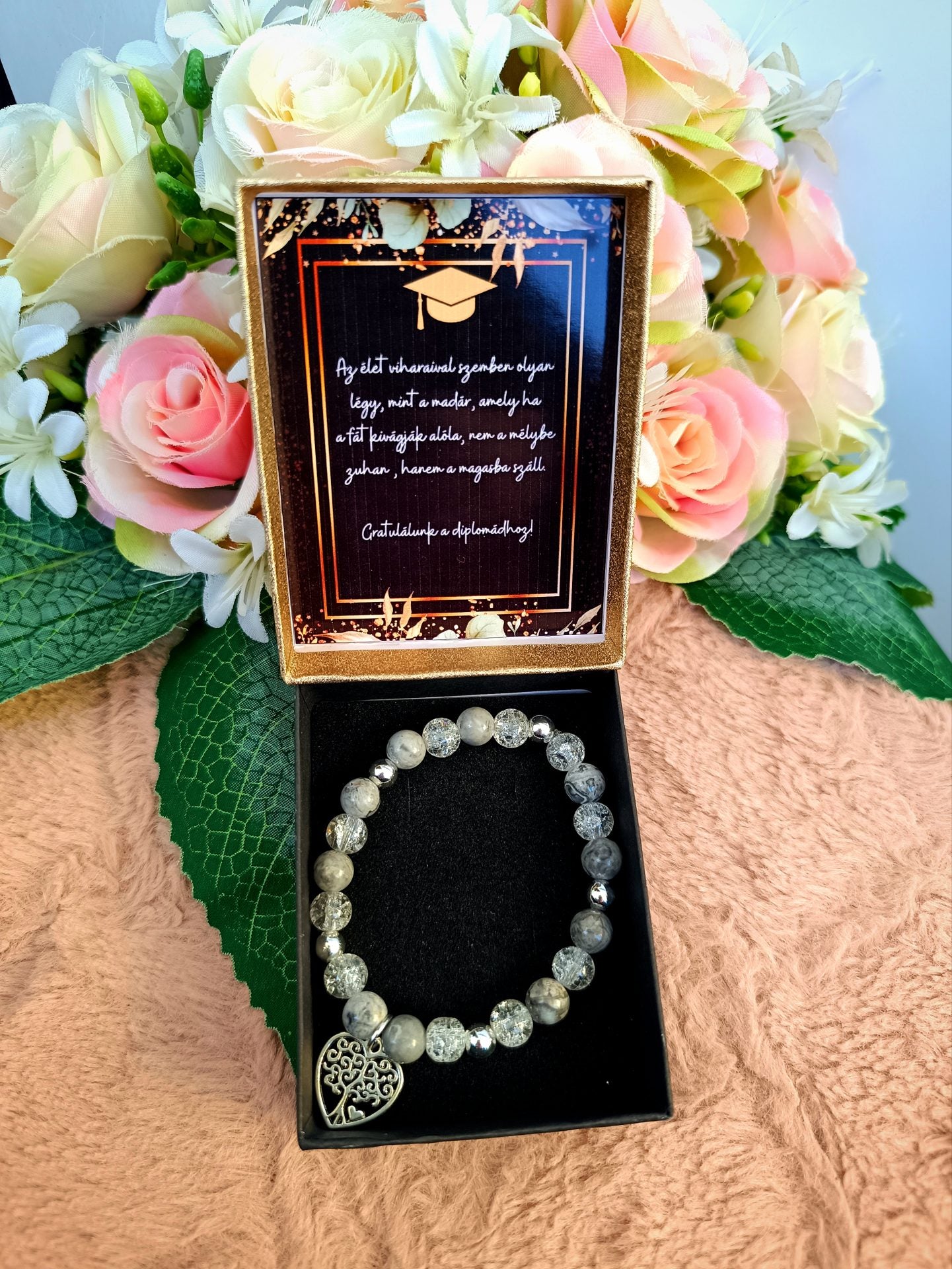 Ajándék diplomaosztó kitartás karkötő